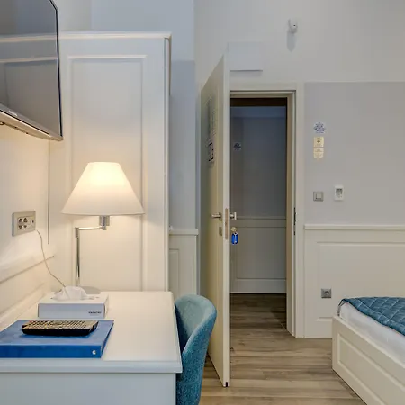 Πανσιόν Roko Luxury 4*