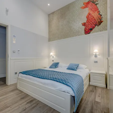 Roko Luxury 4* Сплит